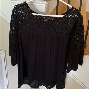 a.n.a cute black top!